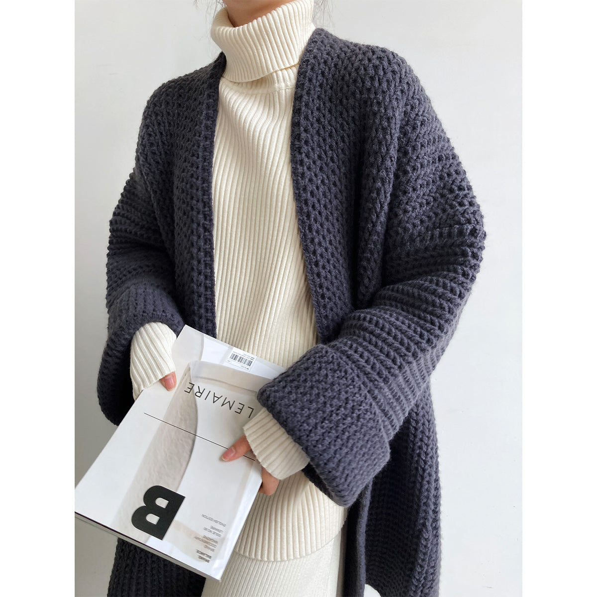 "Soft Knitted Cardigan with Hollow Twist