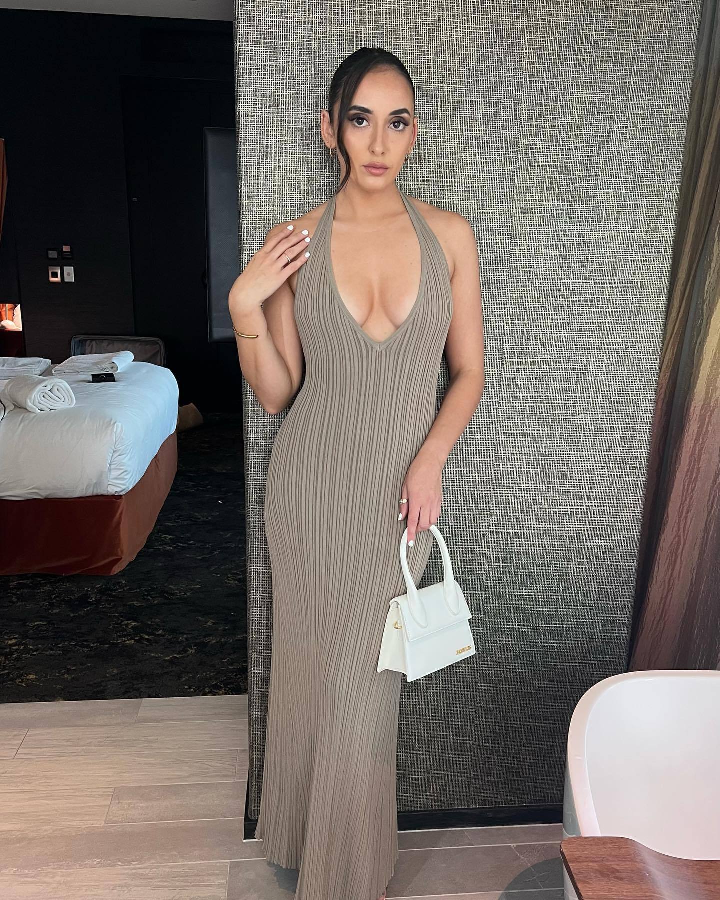 V Neck Slimming Knitted Long Backless Dress