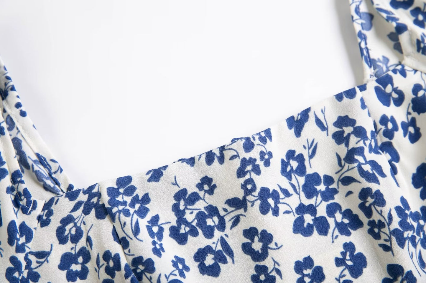 Flat Square Collar  with Blue Print High Slit Long