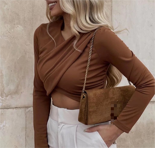 Round Neck Long Sleeved Slim Fit Short Pullover Top