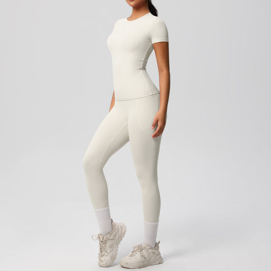 Solid Color Short Sleeve Skin Friendly Breathable Fitness Set