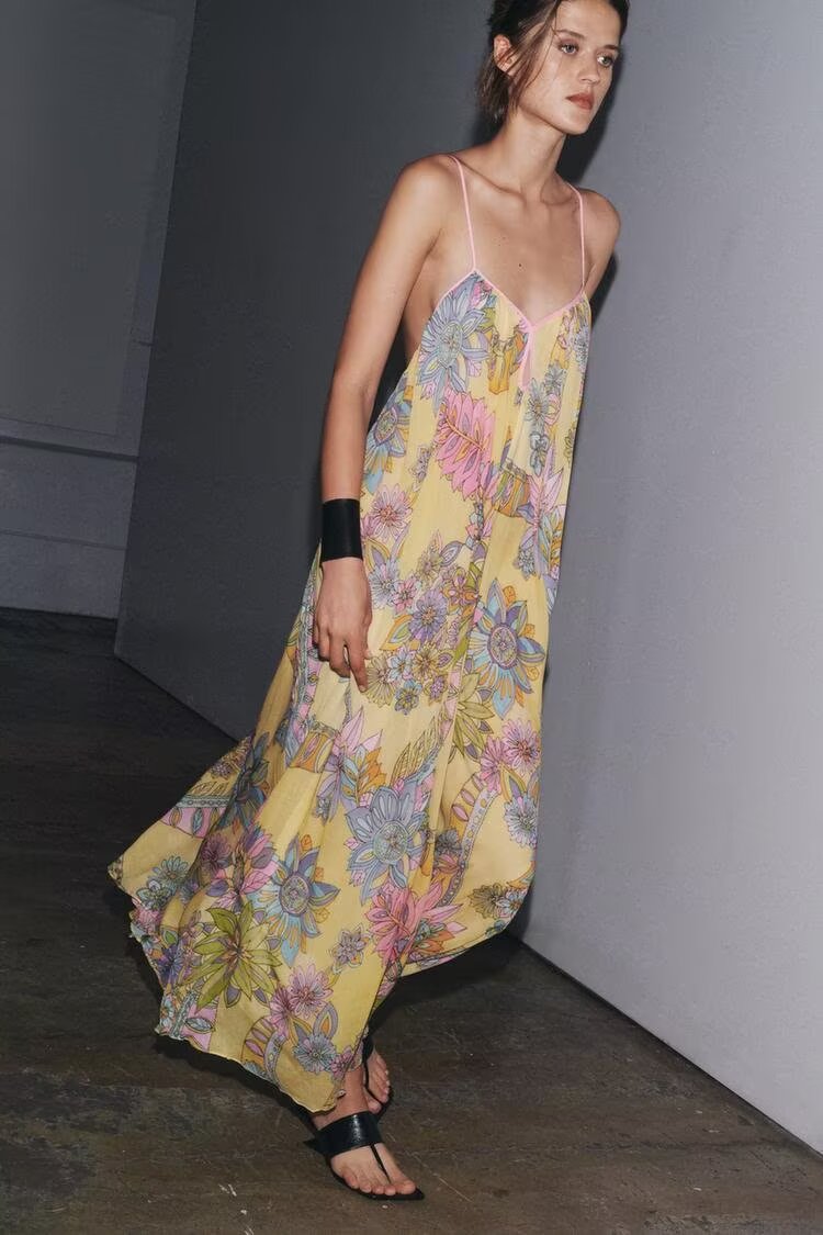 "Boho summer maxi dress with floral print and tie back"
