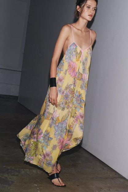 "Boho summer maxi dress with floral print and tie back"

