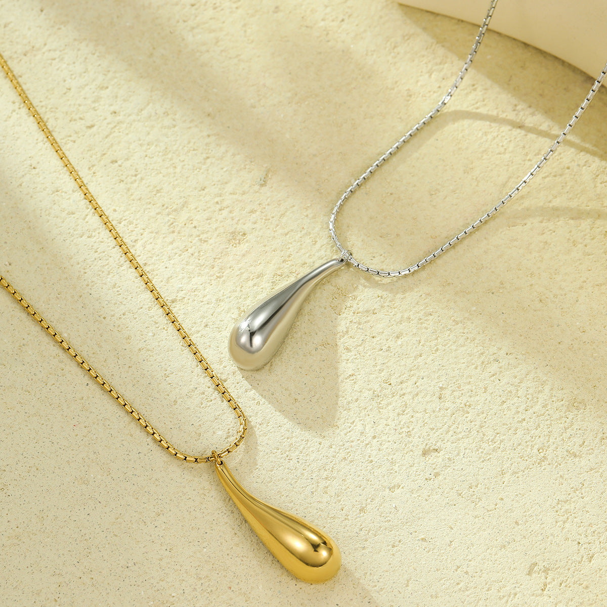 Stainless Steel Glossy Water Drop  Necklace 18K Gold Plated
