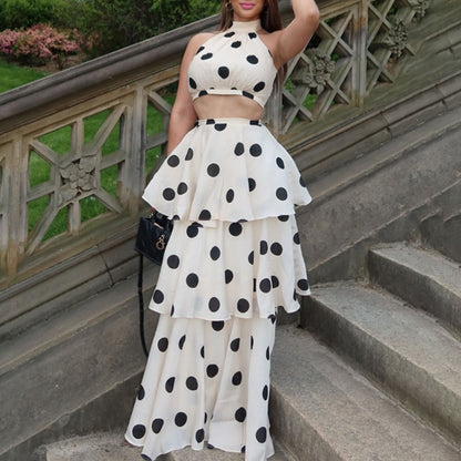 Elegant slim fit polka dot two-piece summer outfit
